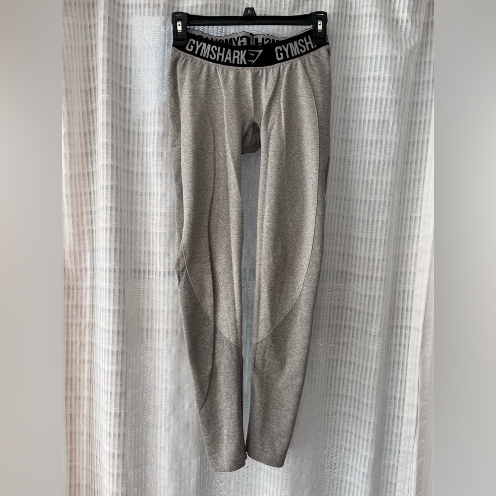 Gymshark gray leggings!